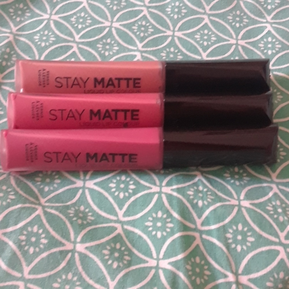 NWT Rimmel Liquid Lip Color Gloss